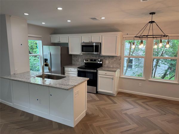 1604 W. 40th ST, Unit b, Austin, TX 78756