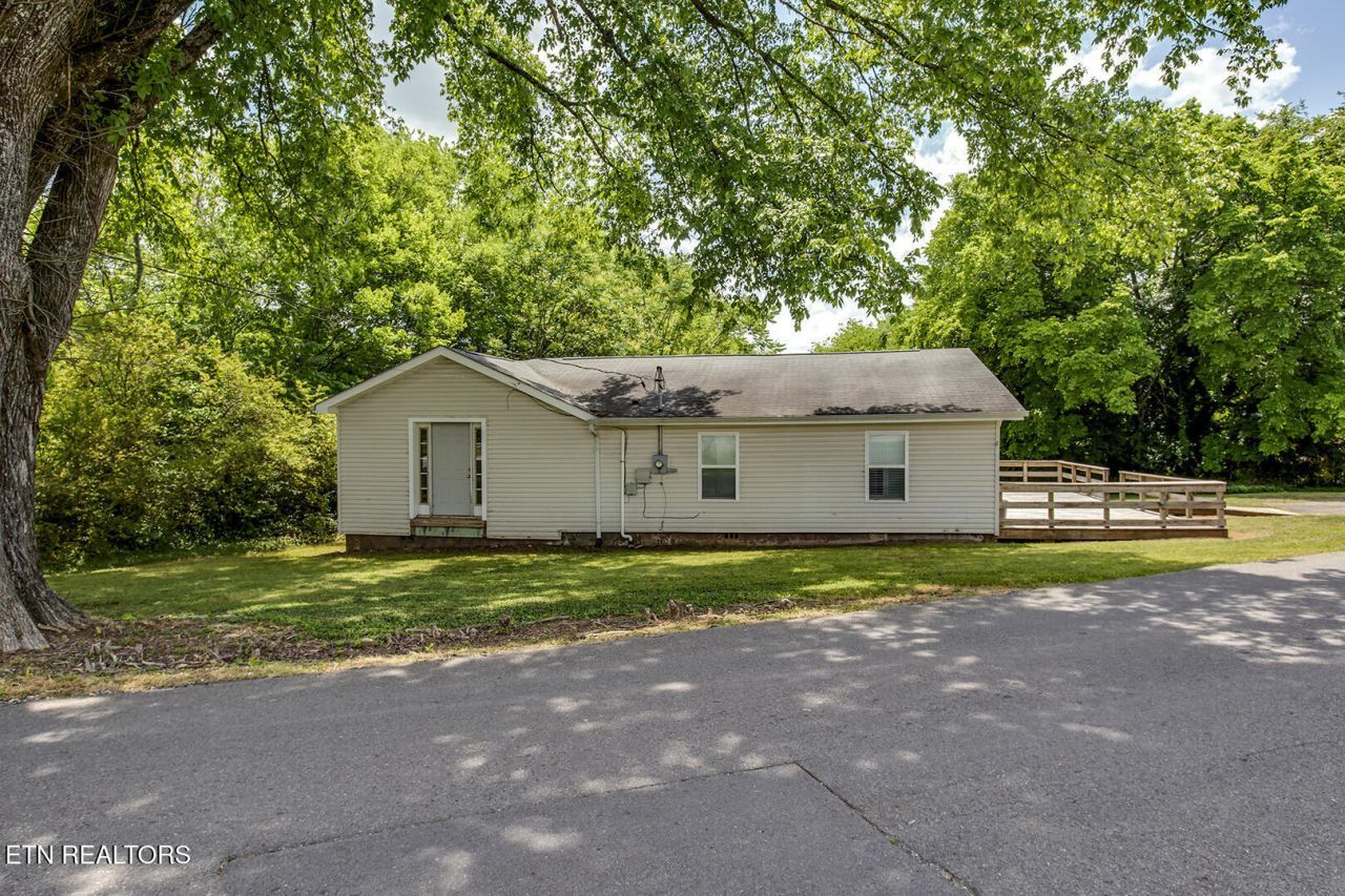 902 Carding Machine Rd, Loudon, TN 37774 Main Photo