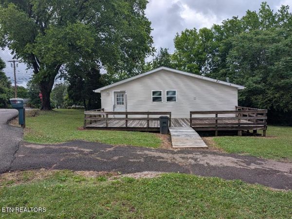 902 Carding Machine Rd, Loudon, TN 37774