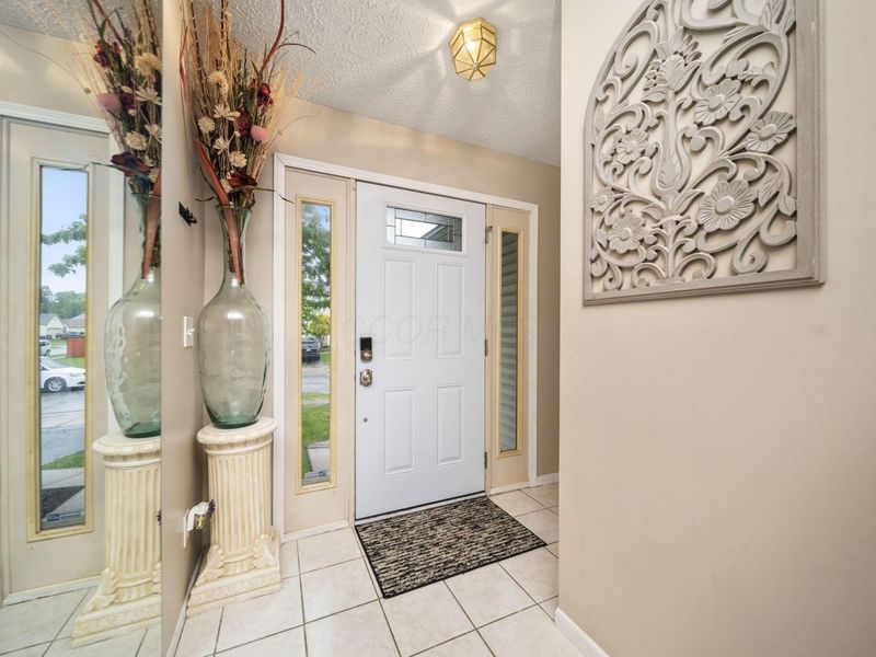 2985 Briar Ridge Road , Columbus, OH 43232 Photo 9