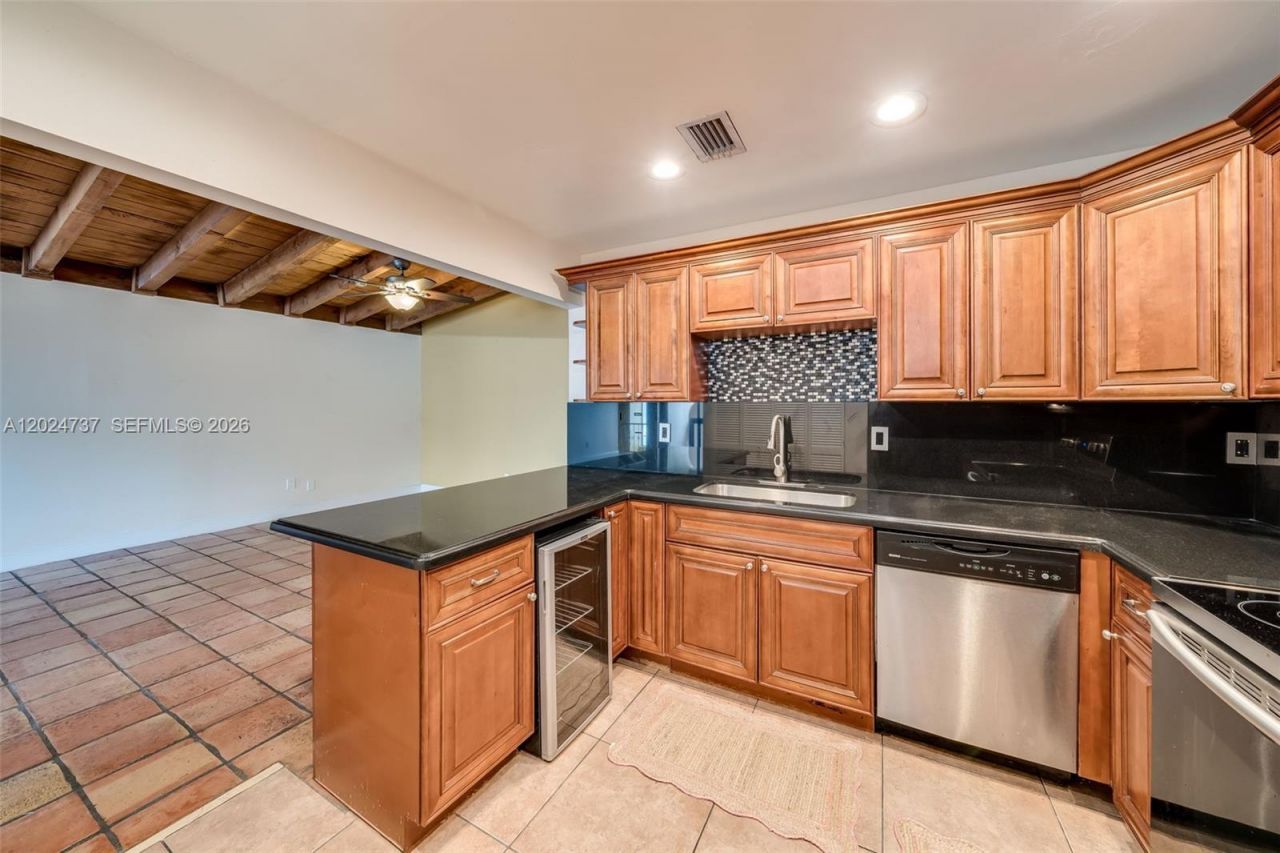 6547 SW 116th Pl, Unit C, Miami, FL 33173 Photo