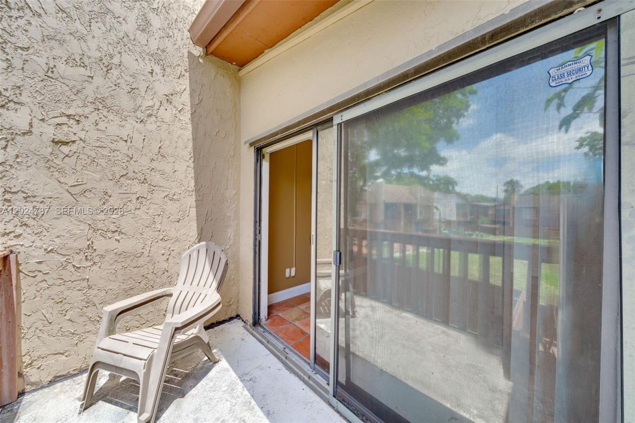 6547 SW 116th Pl, Unit C, Miami, FL 33173 Photo