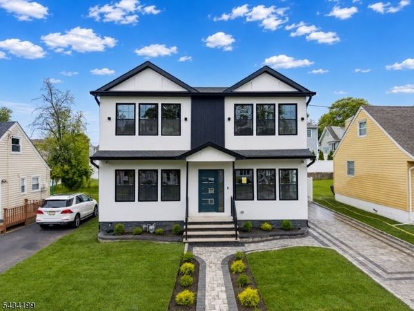55 Long Hill Dr, Clifton, NJ 07013