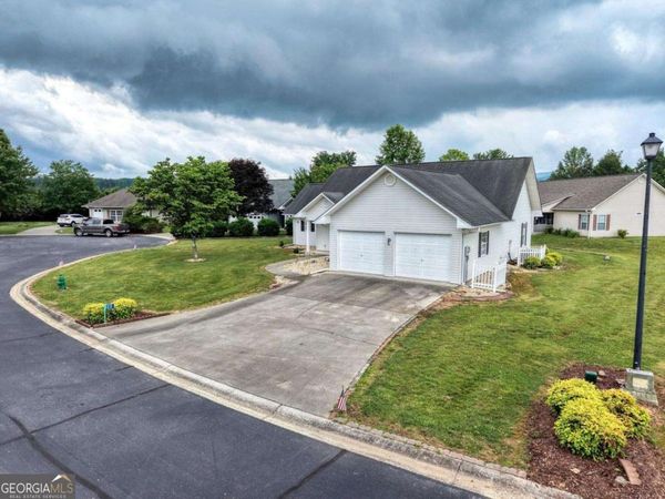 22 Sunset Court, Blue Ridge, GA 30513