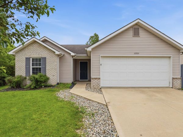 12715 Braveheart Drive, Fort Wayne, IN 46814