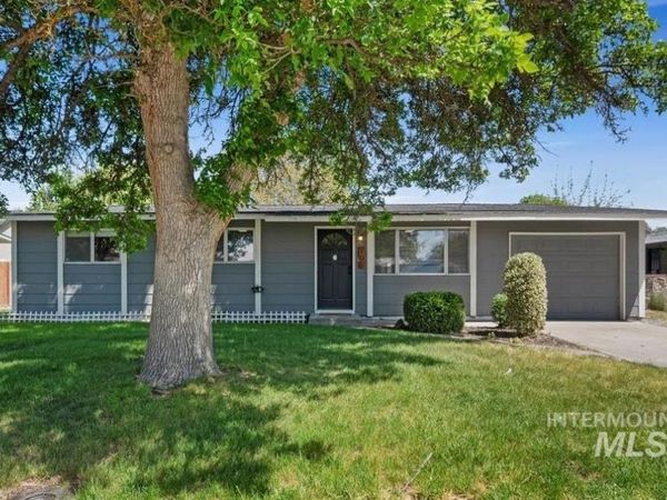 108 N Rowena St, Nampa, ID 83651