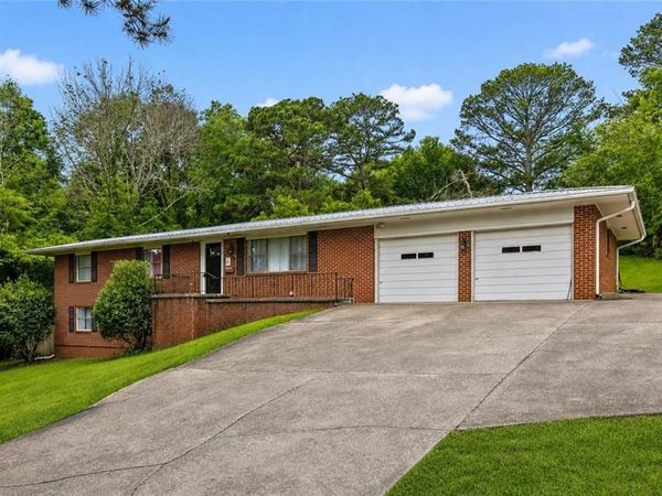3 Sunrise Drive, La Fayette, GA 30728