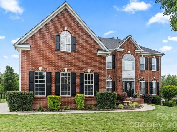 286 Corona Circle, Mooresville, NC 28117