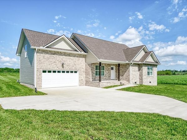 1200 Duck Pond Road, Sparta, TN 38583
