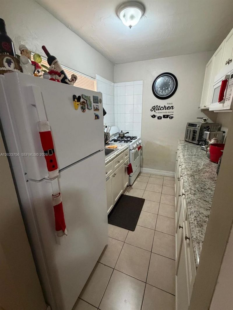 1245 W 24th St , Unit 118, Hialeah, FL 33010 Photo