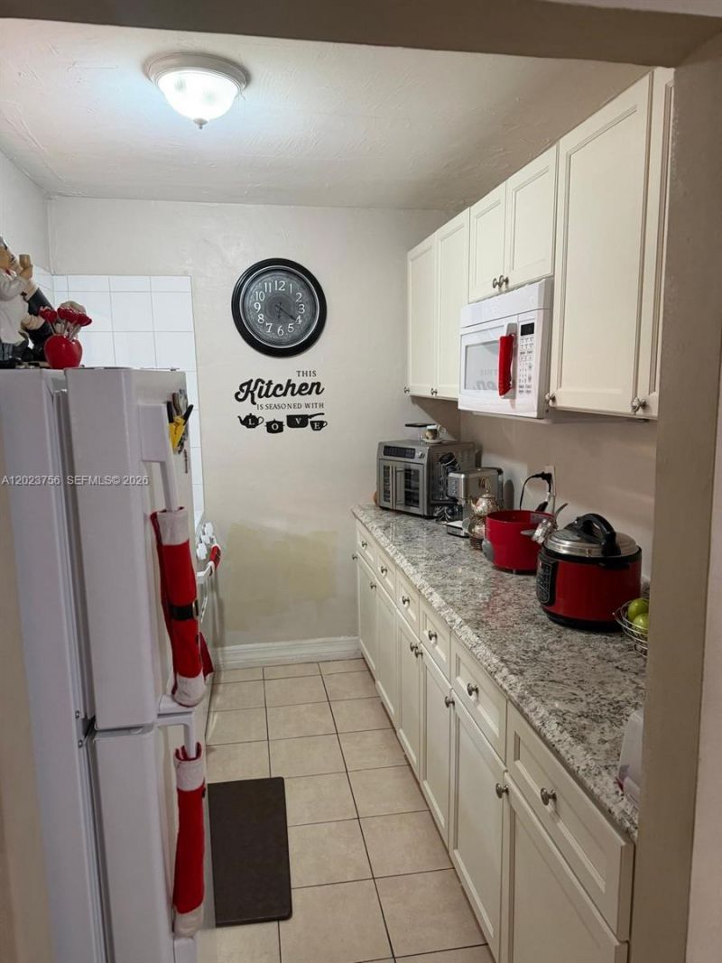 1245 W 24th St , Unit 118, Hialeah, FL 33010 Photo