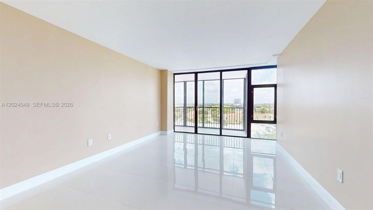 20100 W Country Club Dr, Unit 801, Aventura, FL 33180 Photo
