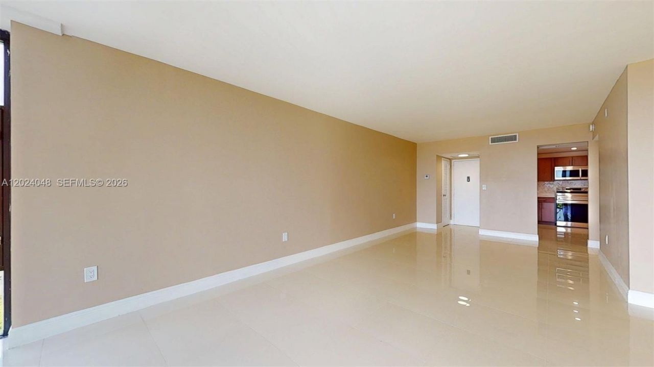 20100 W Country Club Dr, Unit 801, Aventura, FL 33180 Photo