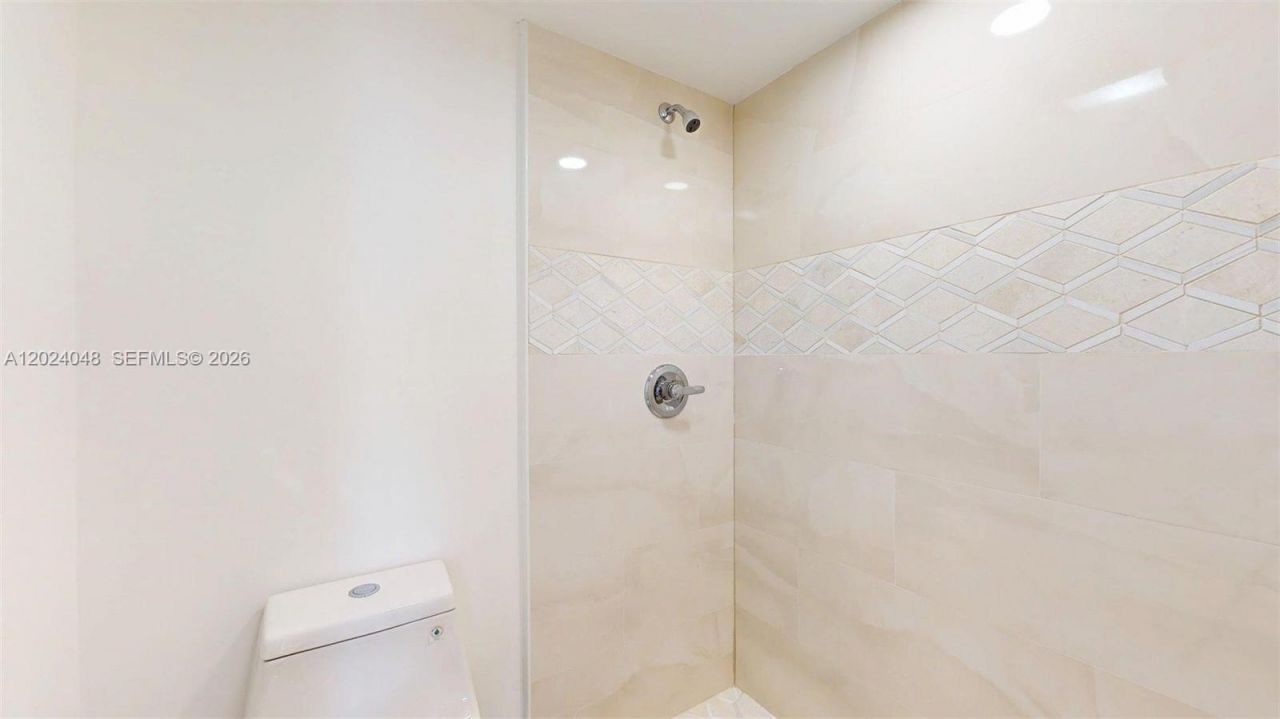 20100 W Country Club Dr, Unit 801, Aventura, FL 33180 Photo