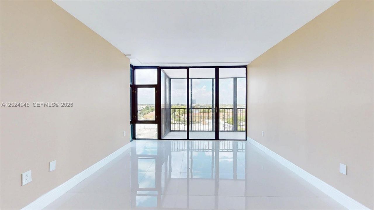20100 W Country Club Dr, Unit 801, Aventura, FL 33180 Photo