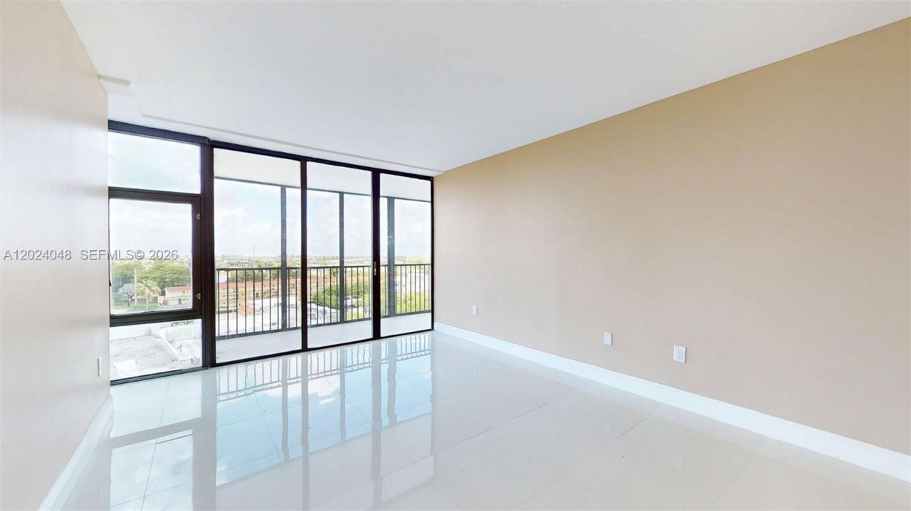 20100 W Country Club Dr, Unit 801, Aventura, FL 33180 Photo