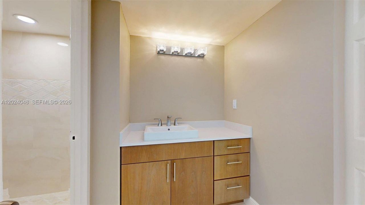 20100 W Country Club Dr, Unit 801, Aventura, FL 33180 Photo