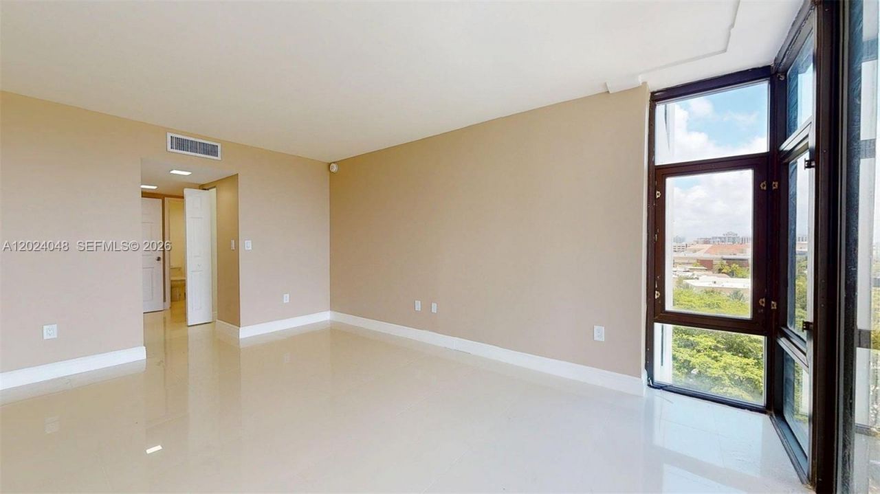 20100 W Country Club Dr, Unit 801, Aventura, FL 33180 Photo