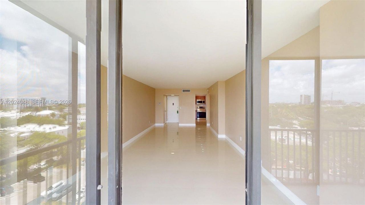 20100 W Country Club Dr, Unit 801, Aventura, FL 33180 Photo