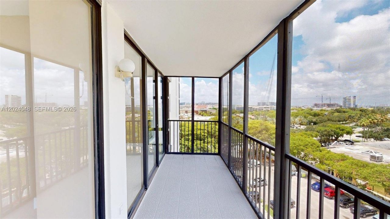 20100 W Country Club Dr, Unit 801, Aventura, FL 33180 Photo