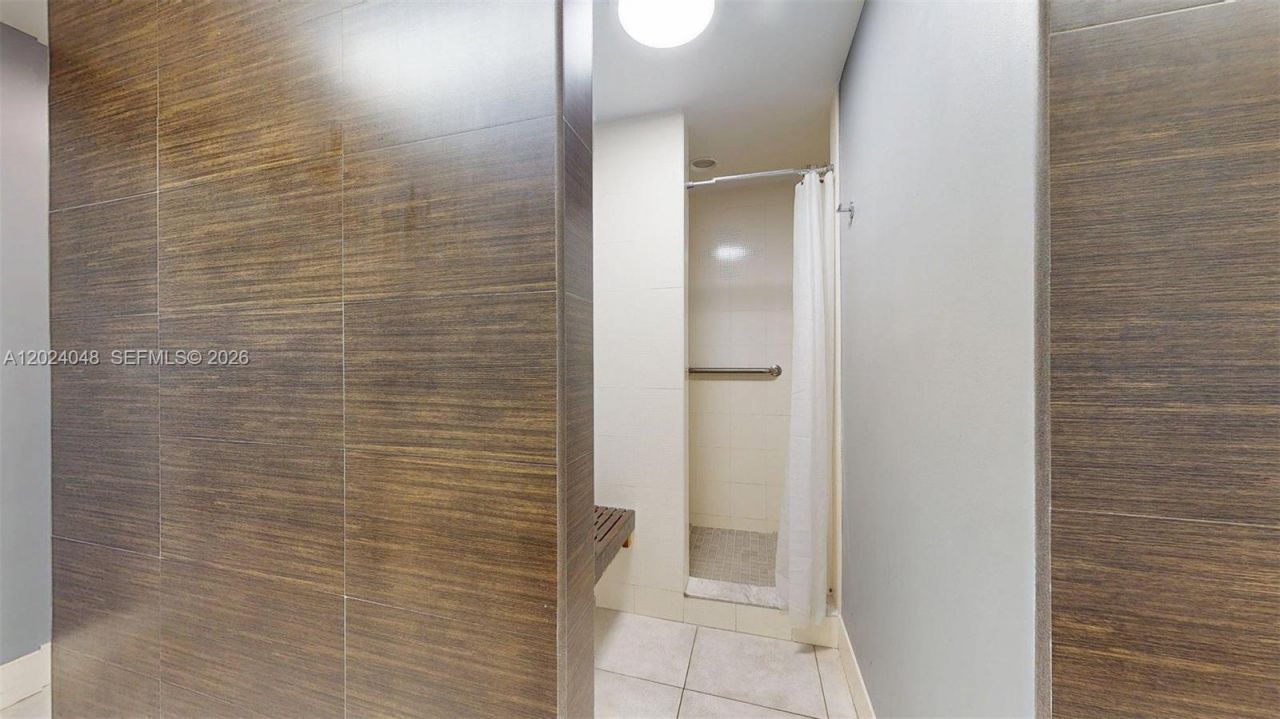 20100 W Country Club Dr, Unit 801, Aventura, FL 33180 Photo