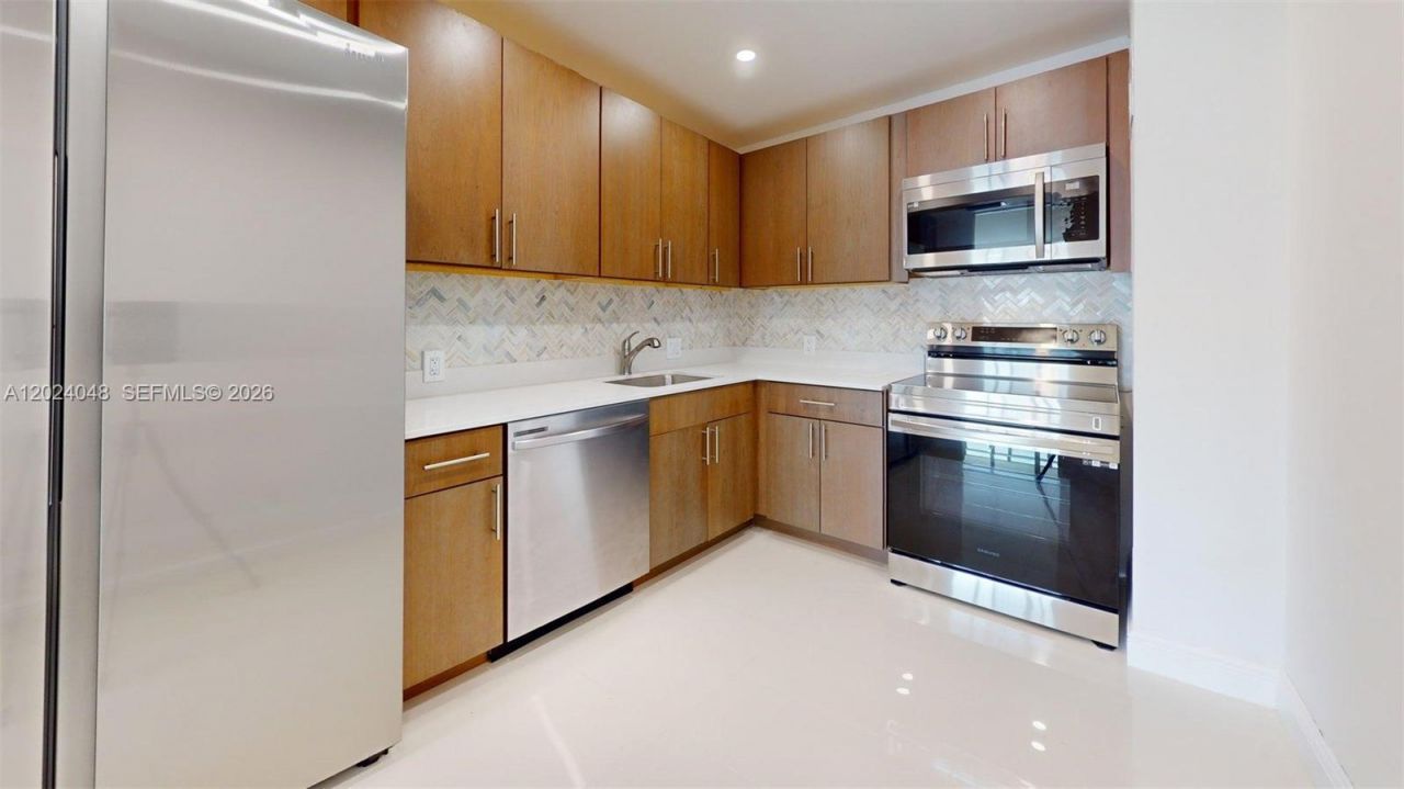20100 W Country Club Dr, Unit 801, Aventura, FL 33180 Photo