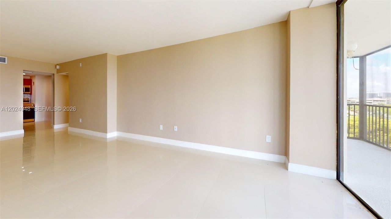 20100 W Country Club Dr, Unit 801, Aventura, FL 33180 Photo