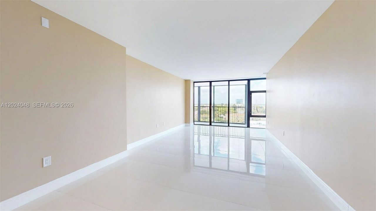 20100 W Country Club Dr, Unit 801, Aventura, FL 33180 Photo
