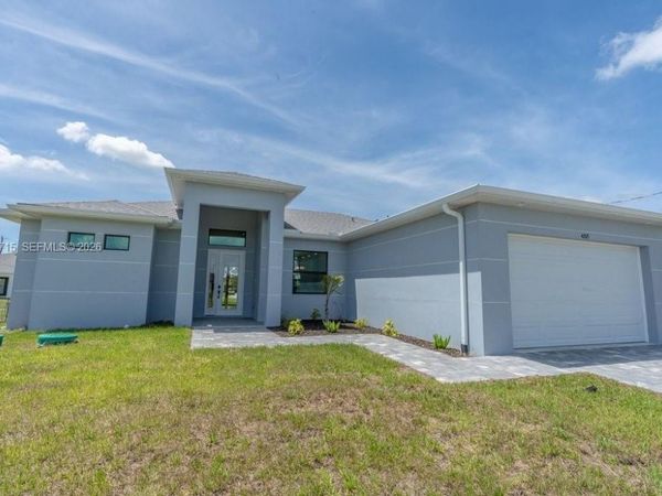 4203 11th St. W, Lehigh Acres, FL 33971