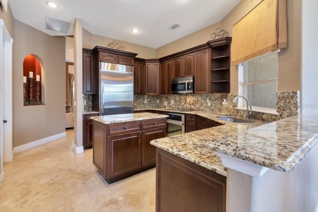 7718 Debeaubien Drive, Orlando, FL 32835 Photo