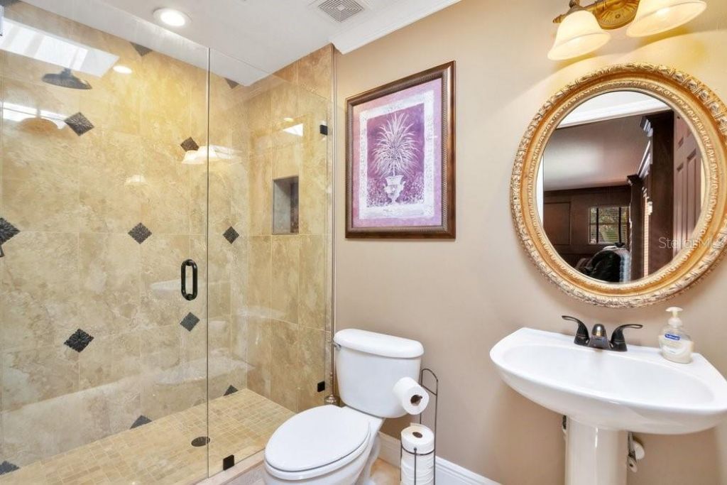 7718 Debeaubien Drive, Orlando, FL 32835 Photo