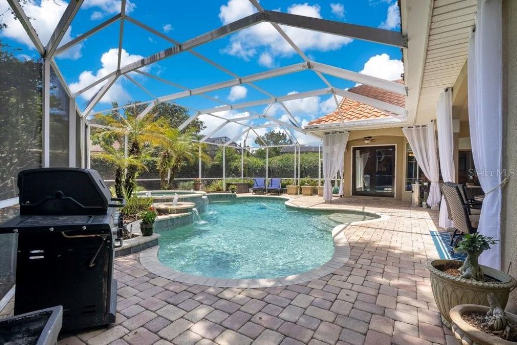 7718 Debeaubien Drive, Orlando, FL 32835 Photo