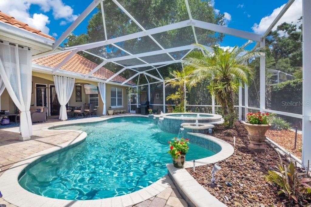 7718 Debeaubien Drive, Orlando, FL 32835 Photo