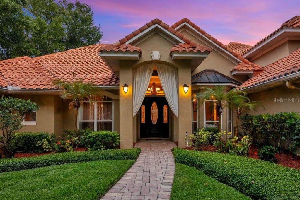 7718 Debeaubien Drive, Orlando, FL 32835 Photo