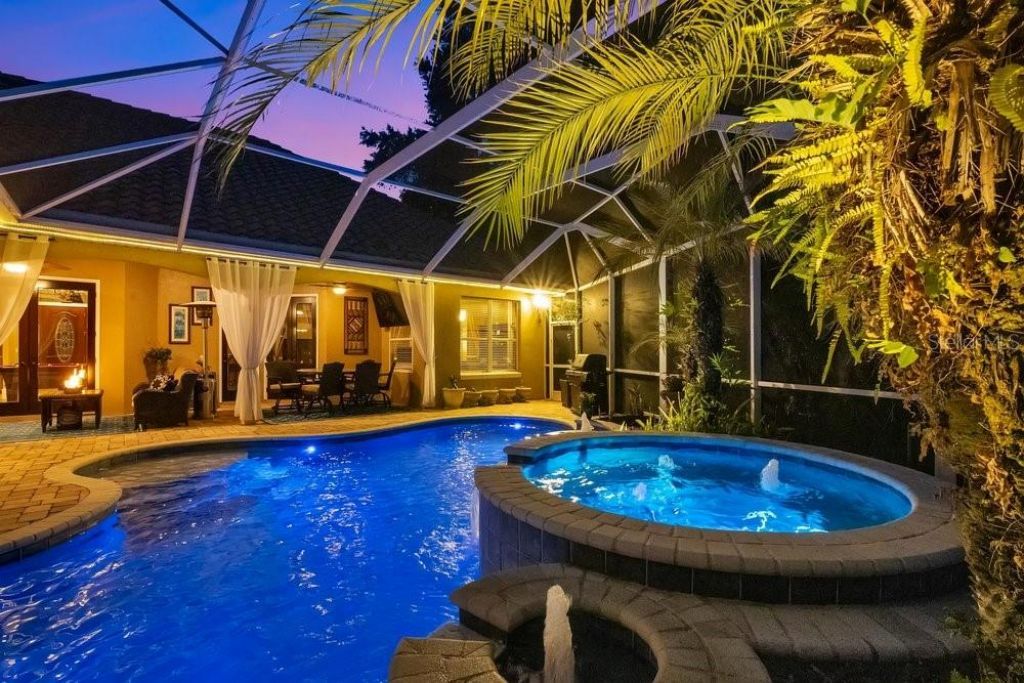 7718 Debeaubien Drive, Orlando, FL 32835 Photo