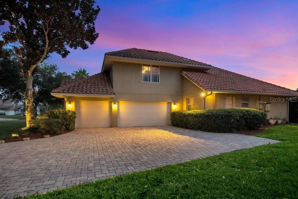 7718 Debeaubien Drive, Orlando, FL 32835 Photo