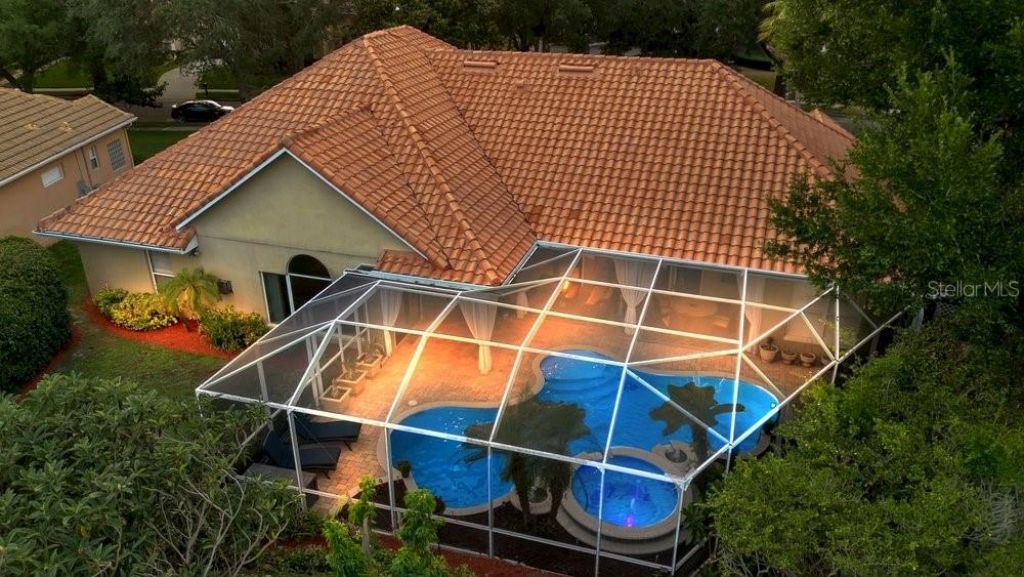 7718 Debeaubien Drive, Orlando, FL 32835 Photo