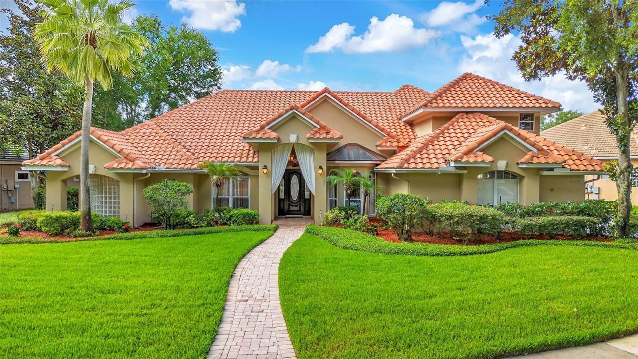 7718 Debeaubien Drive, Orlando, FL 32835 Photo