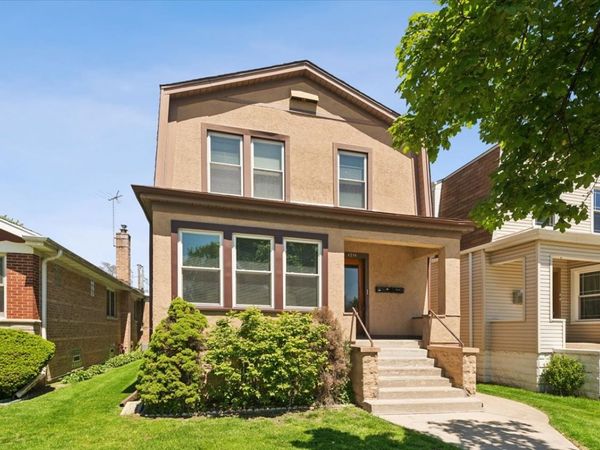 4854 W Winnemac Avenue , Chicago, IL 60630