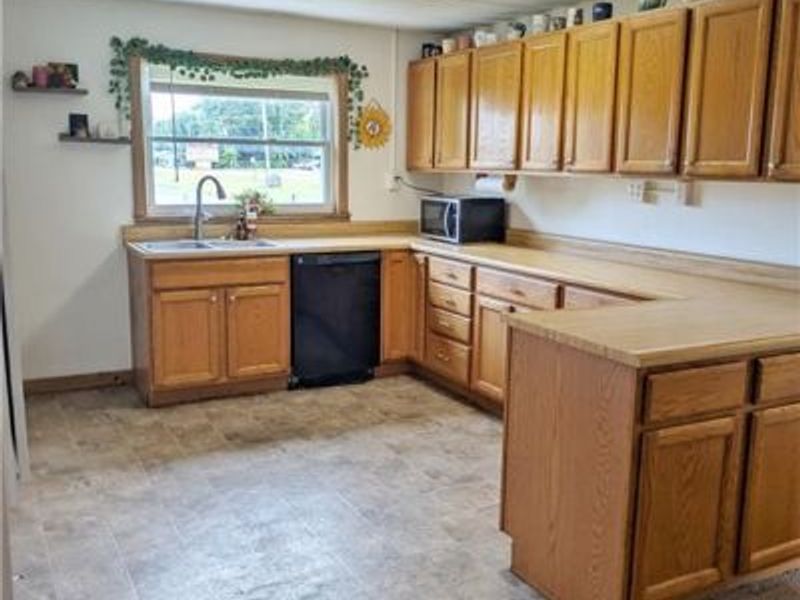 6810 N Main Street, Camden, OH 45311 Photo 8