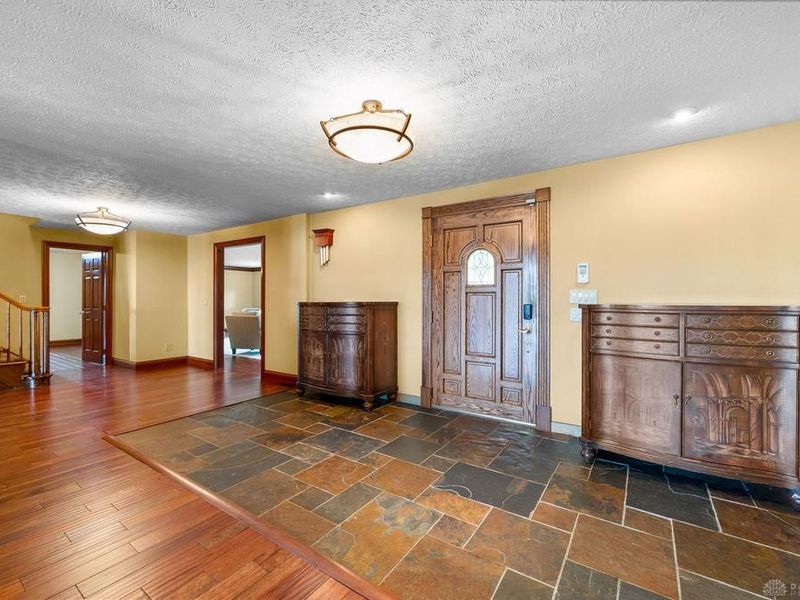 751 Old Springfield Road, Vandalia, OH 45377 Photo 8
