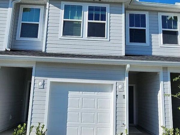 669 HOLLY LAKES Drive, Orange Park, FL 32073
