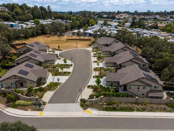 2630 Commons Pl, Auburn, CA 95603