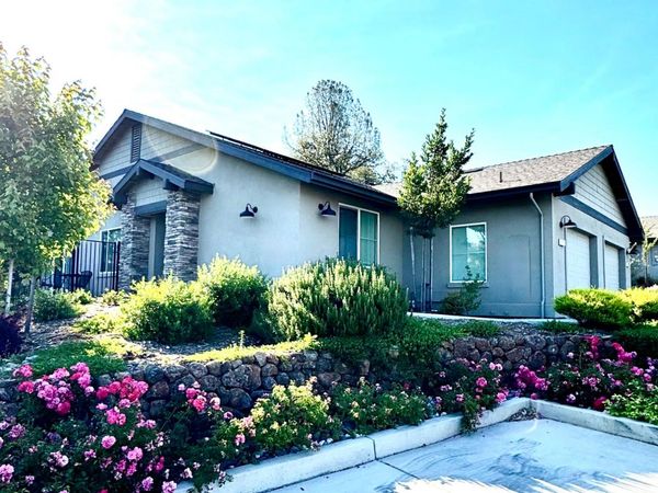 2637 Commons Pl, Auburn, CA 95603