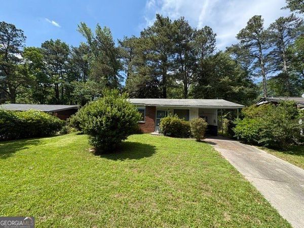2776 Santa Barbara Drive NW, Atlanta, GA 30318