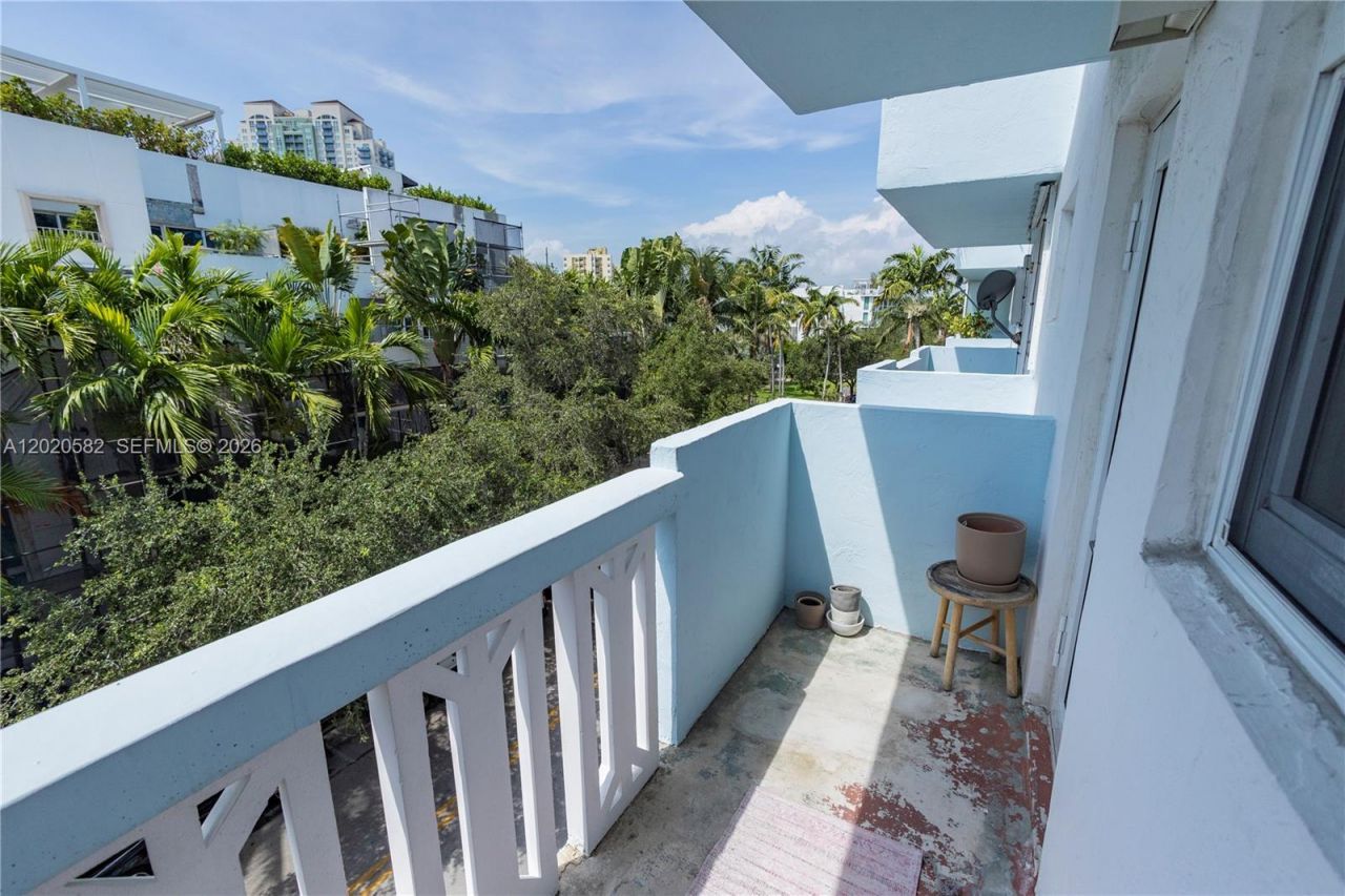 301 Jefferson Ave , Unit 4E, Miami Beach, FL 33139 Photo