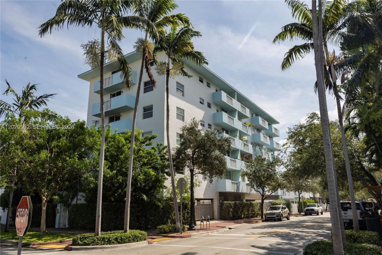 301 Jefferson Ave , Unit 4E, Miami Beach, FL 33139 Photo