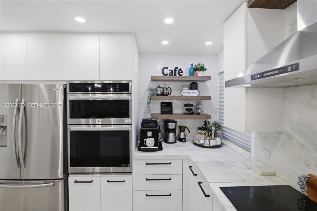 2181 NW 162nd Ter, Pembroke Pines, FL 33028 Photo