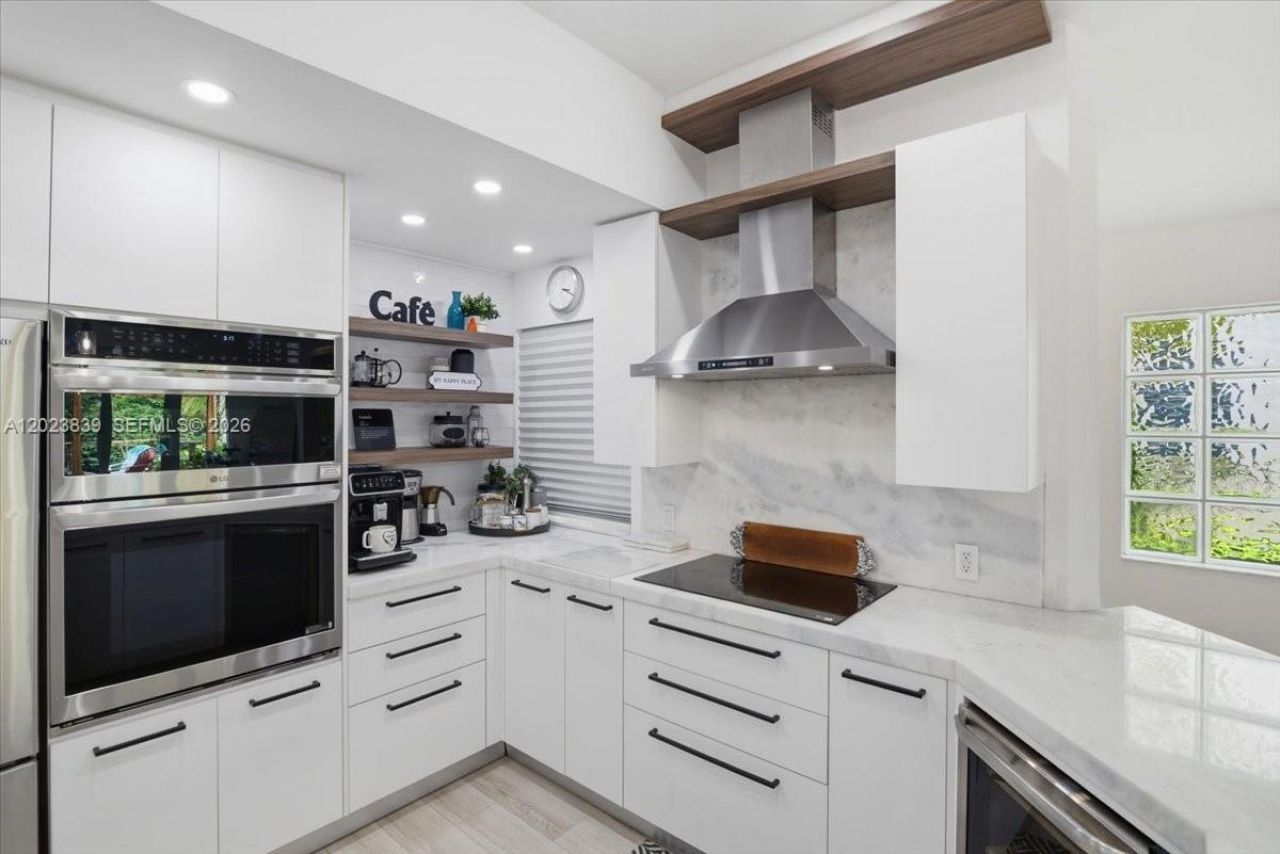 2181 NW 162nd Ter, Pembroke Pines, FL 33028 Photo