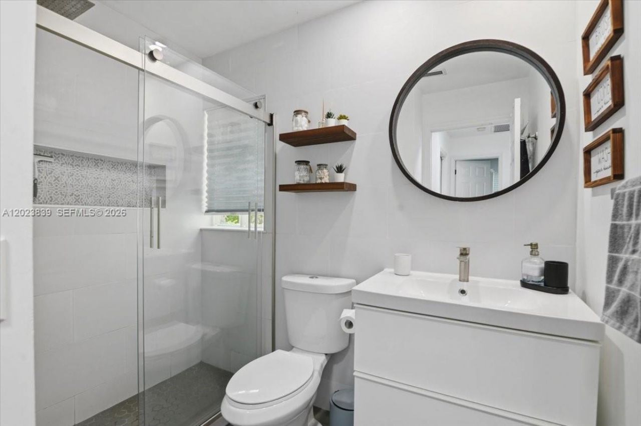 2181 NW 162nd Ter, Pembroke Pines, FL 33028 Photo